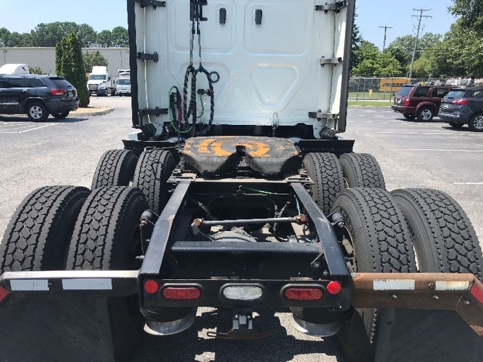 Sleeper Tractor-Heavy Duty Tractors-Freightliner-2019-Cascadia 12564ST-Prince George-VA-502,371\n\t\tmiles-$ 54,500 - Image 6