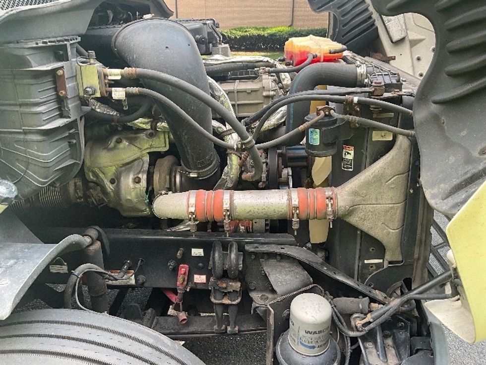 Sleeper Tractor-Heavy Duty Tractors-Freightliner-2019-Cascadia 12564ST-Reading-PA-567,890\n\t\tmiles-$ 48,250 - Image 20