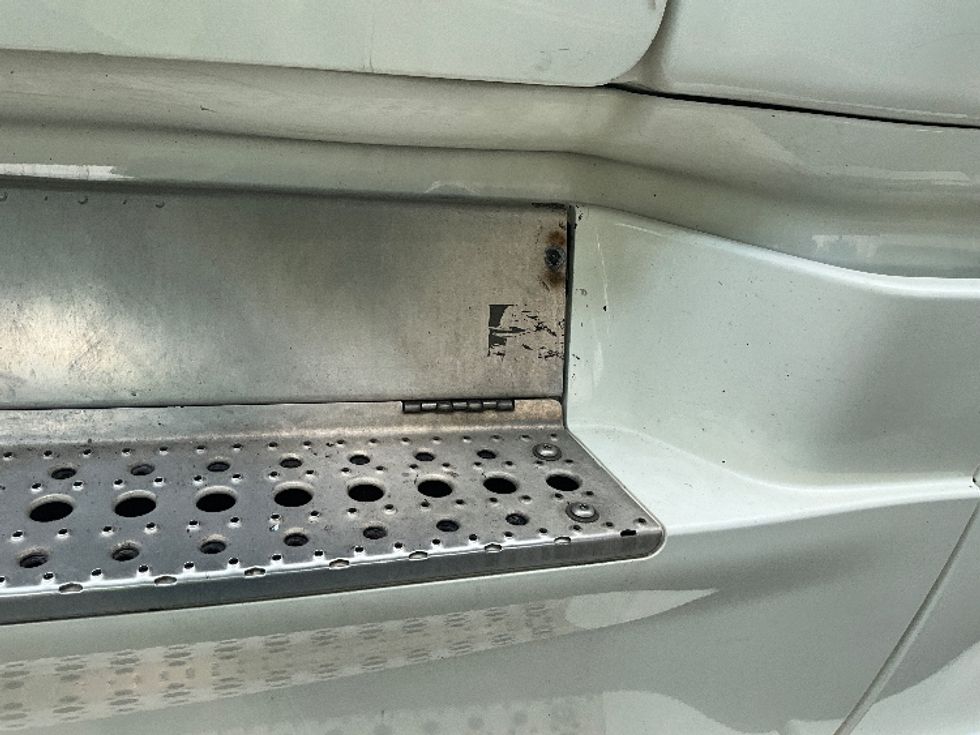 Sleeper Tractor-Heavy Duty Tractors-Freightliner-2019-Cascadia 12564ST-Reading-PA-567,890\n\t\tmiles-$ 48,250 - Image 24