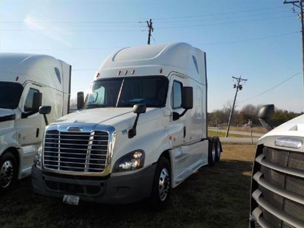 Sleeper Tractor-Heavy Duty Tractors-Freightliner-2019-Cascadia 12564ST-Rockwall-TX-387,674\n\t\tmiles-$ 63,500 - Image 1