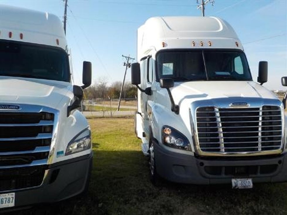 Sleeper Tractor-Heavy Duty Tractors-Freightliner-2019-Cascadia 12564ST-Rockwall-TX-387,674\n\t\tmiles-$ 63,500 - Image 3