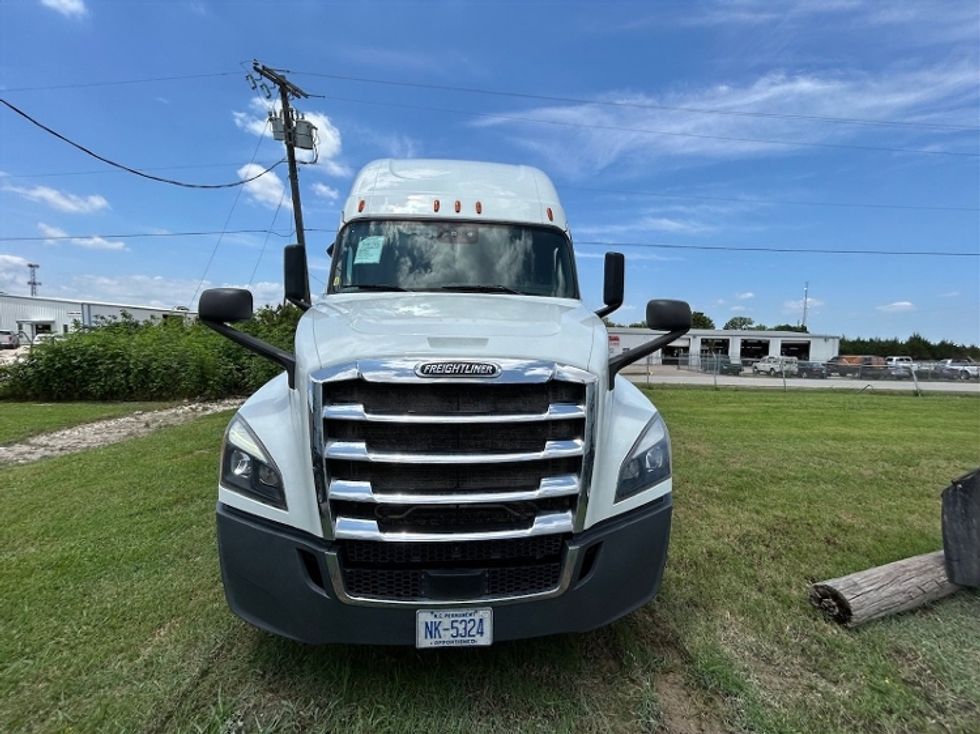 Sleeper Tractor-Heavy Duty Tractors-Freightliner-2019-Cascadia 12564ST-Rockwall-TX-586,089\n\t\tmiles-$ 45,500 - Image 2