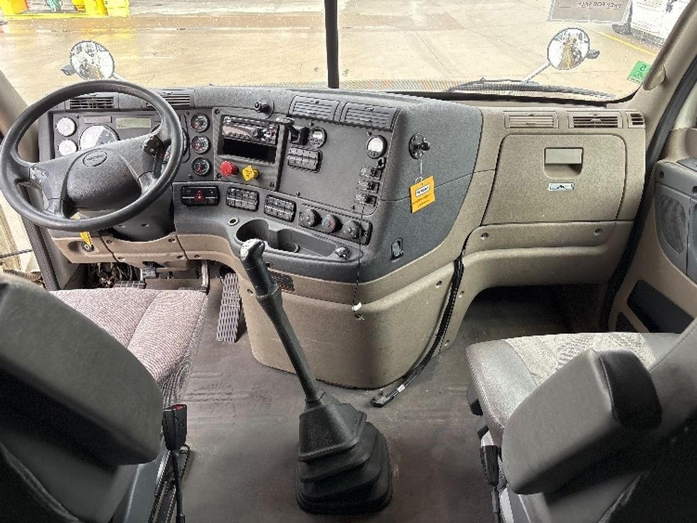 Sleeper Tractor-Heavy Duty Tractors-Freightliner-2019-Cascadia 12564ST-Salt Lake City-UT-254,261\n\t\tmiles-$ 63,750 - Image 12