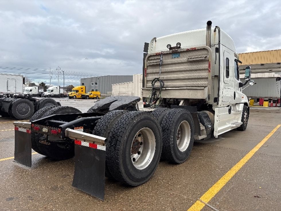 Sleeper Tractor-Heavy Duty Tractors-Freightliner-2019-Cascadia 12564ST-Salt Lake City-UT-254,261\n\t\tmiles-$ 63,750 - Image 7