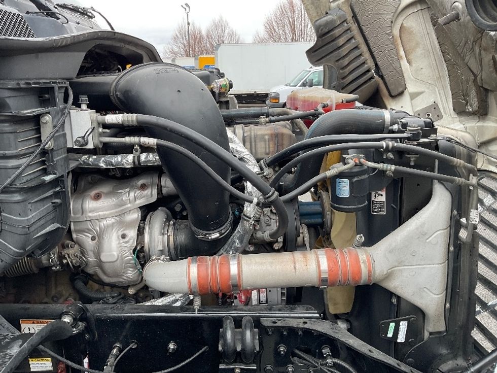 Sleeper Tractor-Heavy Duty Tractors-Freightliner-2019-Cascadia 12564ST-Salt Lake City-UT-603,300\n\t\tmiles-$ 44,500 - Image 20