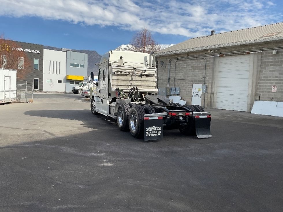 Sleeper Tractor-Heavy Duty Tractors-Freightliner-2019-Cascadia 12564ST-Salt Lake City-UT-741,113\n\t\tmiles-$ 32,000 - Image 5