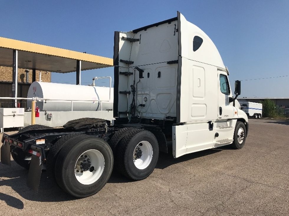 Sleeper Tractor-Heavy Duty Tractors-Freightliner-2019-Cascadia 12564ST-San Antonio-TX-208,052\n\t\tmiles-$ 73,000 - Image 6