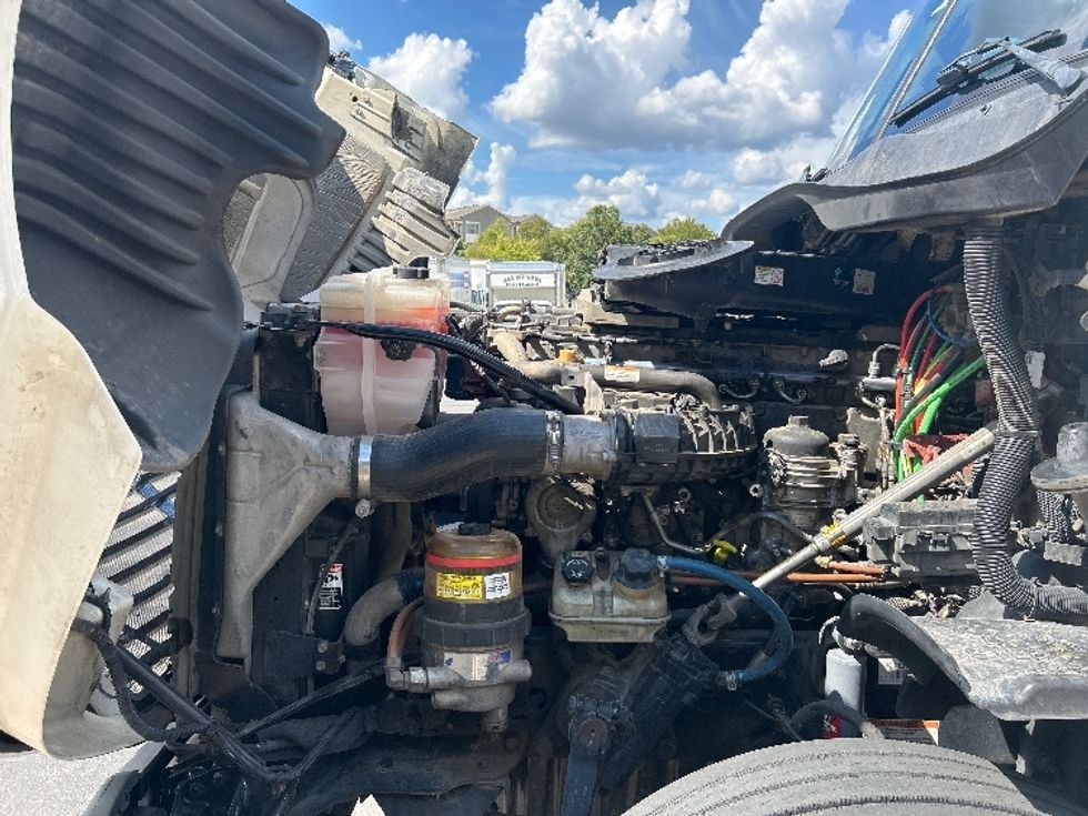 Sleeper Tractor-Heavy Duty Tractors-Freightliner-2019-Cascadia 12564ST-San Antonio-TX-608,857\n\t\tmiles-$ 46,000 - Image 21