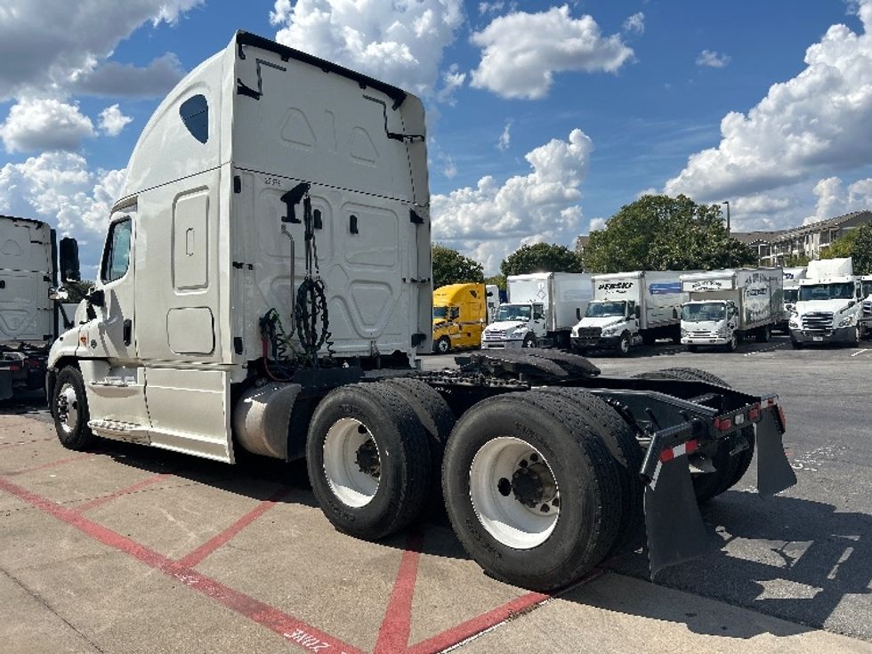 Sleeper Tractor-Heavy Duty Tractors-Freightliner-2019-Cascadia 12564ST-San Antonio-TX-608,857\n\t\tmiles-$ 46,000 - Image 5