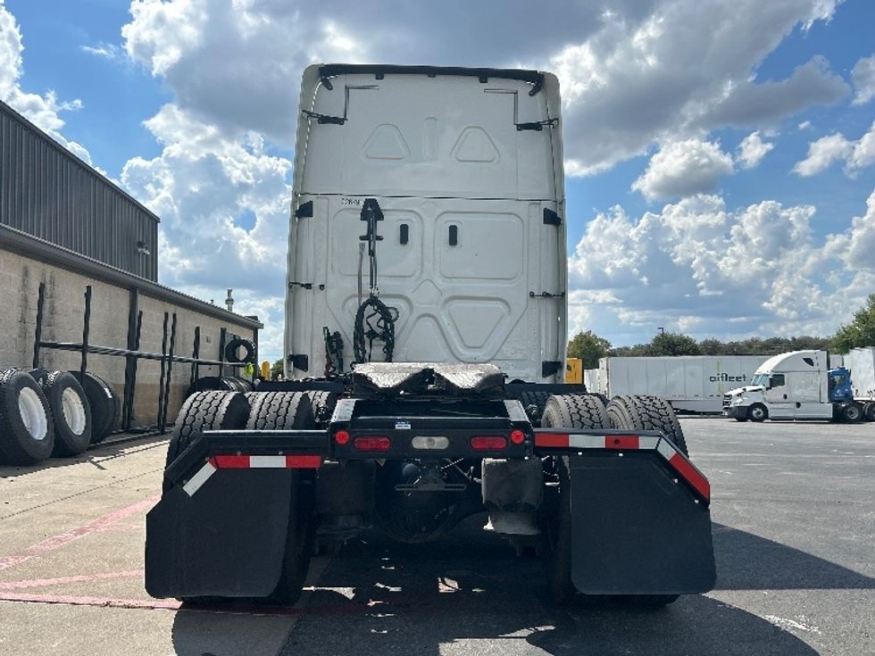 Sleeper Tractor-Heavy Duty Tractors-Freightliner-2019-Cascadia 12564ST-San Antonio-TX-608,857\n\t\tmiles-$ 46,000 - Image 6