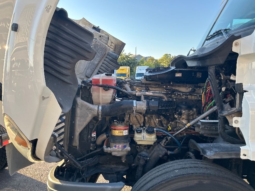 Sleeper Tractor-Heavy Duty Tractors-Freightliner-2019-Cascadia 12564ST-San Antonio-TX-612,859\n\t\tmiles-$ 45,750 - Image 21