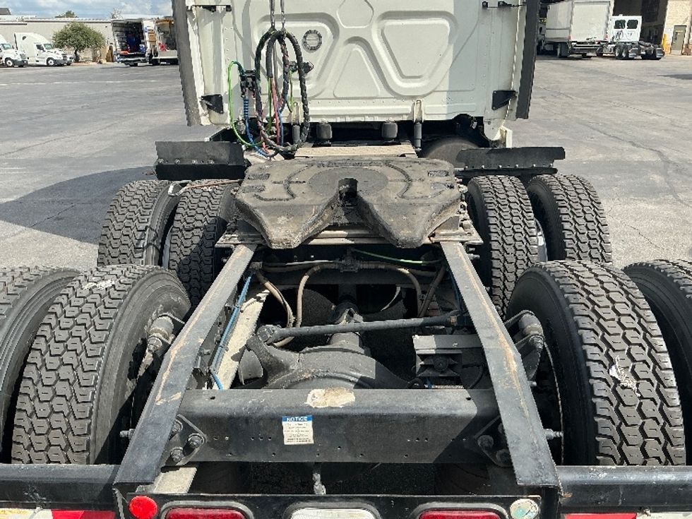 Sleeper Tractor-Heavy Duty Tractors-Freightliner-2019-Cascadia 12564ST-San Antonio-TX-612,859\n\t\tmiles-$ 45,750 - Image 6