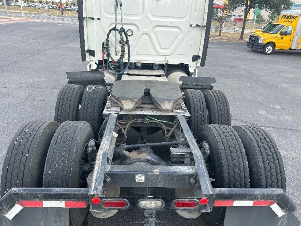 Sleeper Tractor-Heavy Duty Tractors-Freightliner-2019-Cascadia 12564ST-San Antonio-TX-687,900\n\t\tmiles-$ 40,000 - Image 6