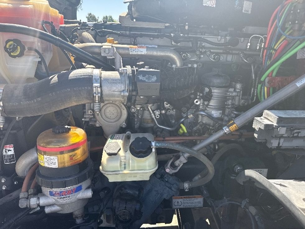 Sleeper Tractor-Heavy Duty Tractors-Freightliner-2019-Cascadia 12564ST-San Diego-CA-602,213\n\t\tmiles-$ 53,250 - Image 21