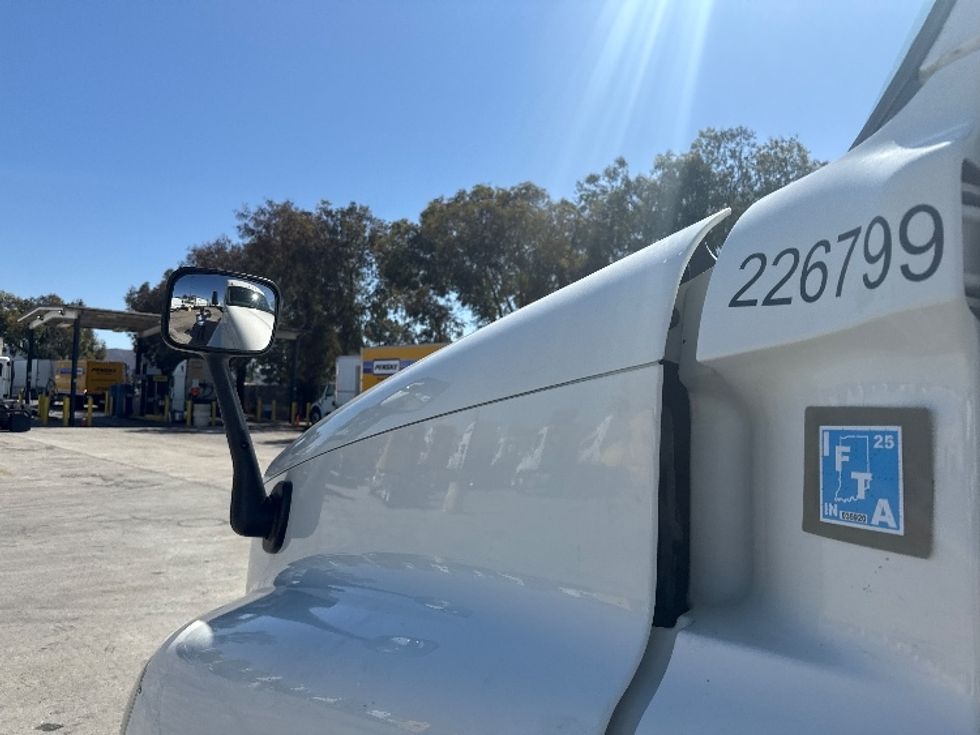 Sleeper Tractor-Heavy Duty Tractors-Freightliner-2019-Cascadia 12564ST-San Diego-CA-602,213\n\t\tmiles-$ 53,250 - Image 22