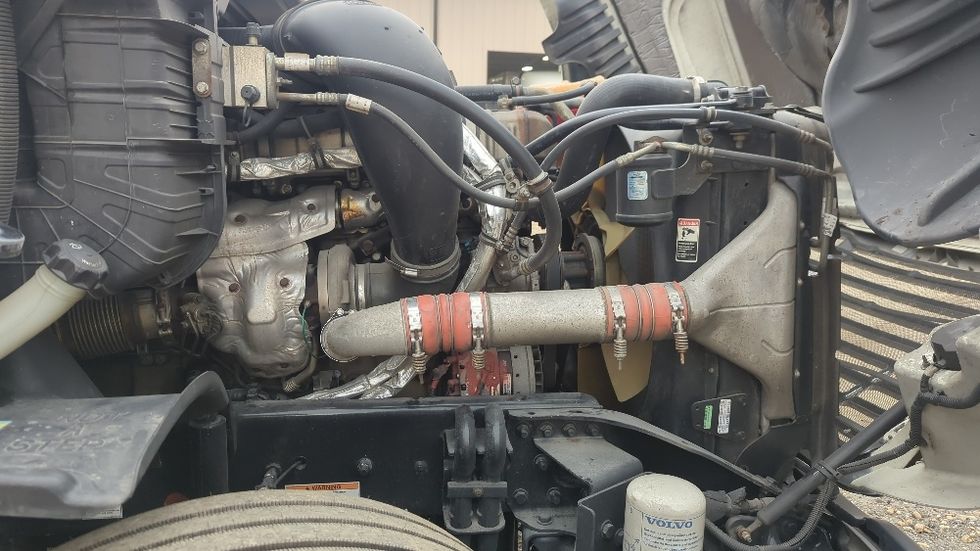 Sleeper Tractor-Heavy Duty Tractors-Freightliner-2019-Cascadia 12564ST-Suwanee-GA-579,636\n\t\tmiles-$ 43,750 - Image 20