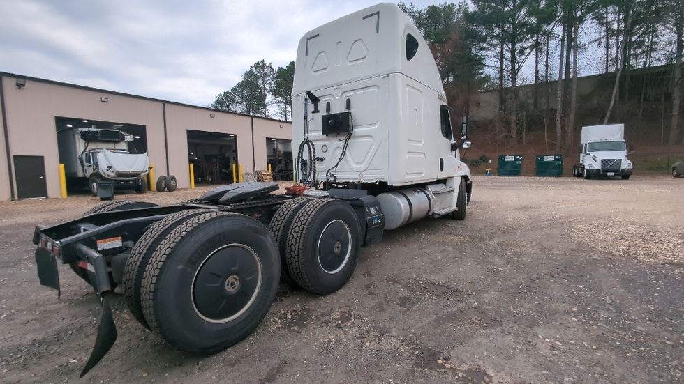 Sleeper Tractor-Heavy Duty Tractors-Freightliner-2019-Cascadia 12564ST-Suwanee-GA-579,636\n\t\tmiles-$ 43,750 - Image 7