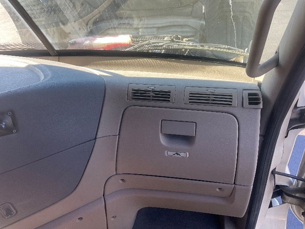 Sleeper Tractor-Heavy Duty Tractors-Freightliner-2019-Cascadia 12564ST-Tampa-FL-348,942\n\t\tmiles-$ 55,250 - Image 14