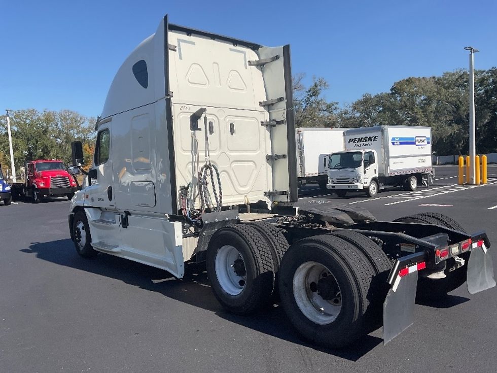 Sleeper Tractor-Heavy Duty Tractors-Freightliner-2019-Cascadia 12564ST-Tampa-FL-348,942\n\t\tmiles-$ 55,250 - Image 5