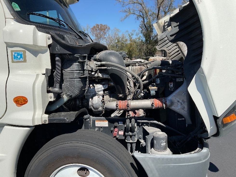 Sleeper Tractor-Heavy Duty Tractors-Freightliner-2019-Cascadia 12564ST-Tampa-FL-370,176\n\t\tmiles-$ 54,000 - Image 20