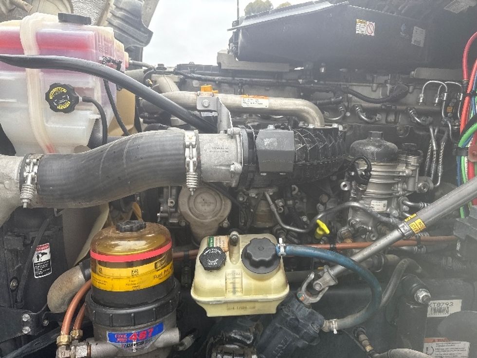 Sleeper Tractor-Heavy Duty Tractors-Freightliner-2019-Cascadia 12564ST-Torrance-CA-719,238\n\t\tmiles-$ 42,750 - Image 21