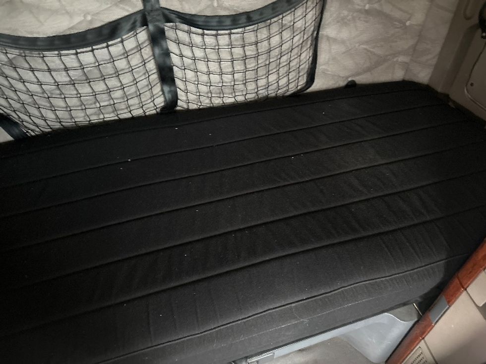 Sleeper Tractor-Heavy Duty Tractors-Freightliner-2019-Cascadia 12564ST-Valdosta-GA-470,968\n\t\tmiles-$ 44,750 - Image 17