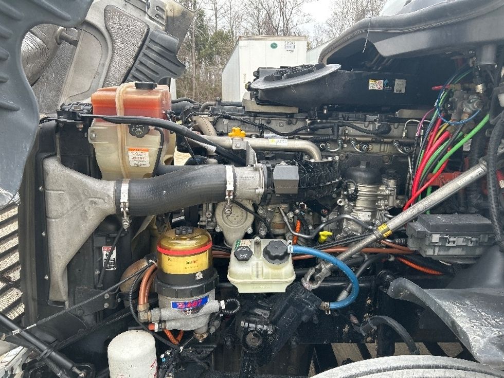 Sleeper Tractor-Heavy Duty Tractors-Freightliner-2019-Cascadia 12564ST-Valdosta-GA-470,968\n\t\tmiles-$ 44,750 - Image 21