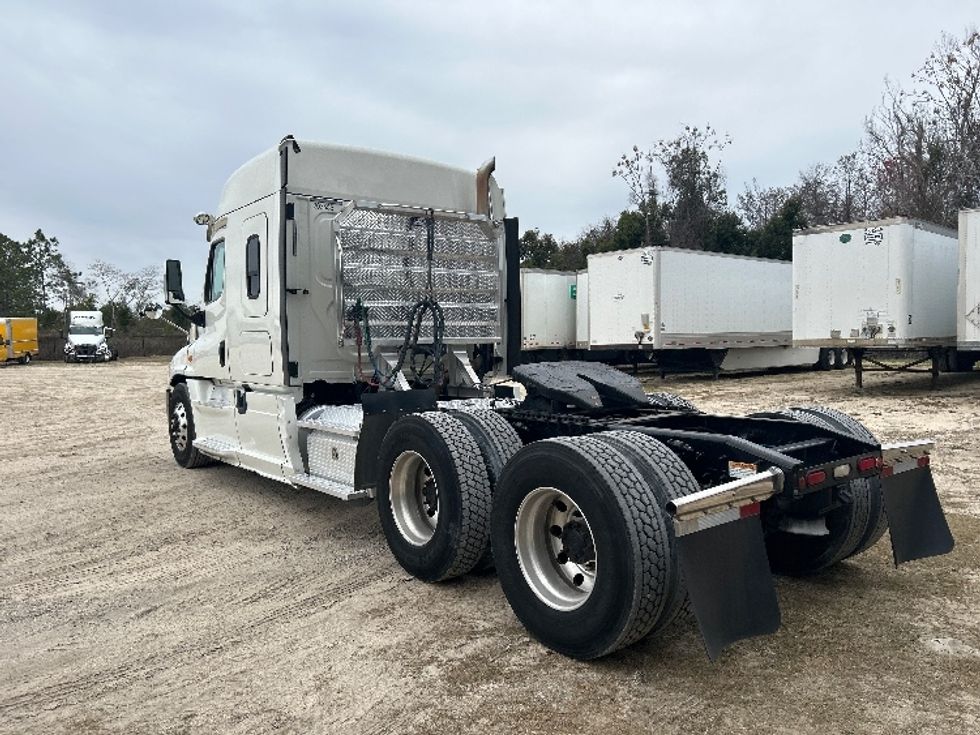 Sleeper Tractor-Heavy Duty Tractors-Freightliner-2019-Cascadia 12564ST-Valdosta-GA-470,968\n\t\tmiles-$ 44,750 - Image 5