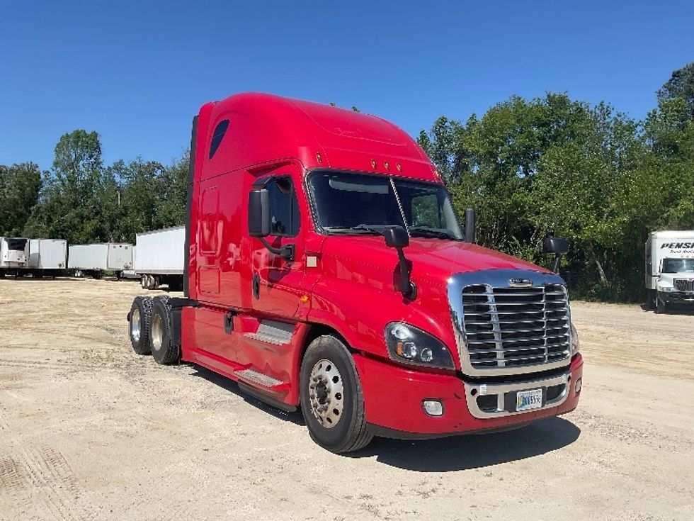 2019 Freightliner Cascadia 12564ST Sleeper Tractor