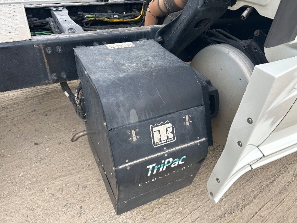 Sleeper Tractor-Heavy Duty Tractors-Freightliner-2019-Cascadia 12564ST-Valdosta-GA-678,477\n\t\tmiles-$ 34,000 - Image 22