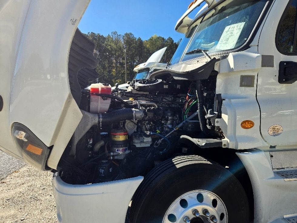 Sleeper Tractor-Heavy Duty Tractors-Freightliner-2019-Cascadia 12564ST-Villa Rica-GA-251,542\n\t\tmiles-$ 64,750 - Image 21