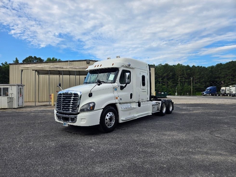 Sleeper Tractor-Heavy Duty Tractors-Freightliner-2019-Cascadia 12564ST-Villa Rica-GA-566,890\n\t\tmiles-$ 48,250 - Image 3