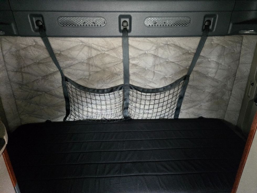 Sleeper Tractor-Heavy Duty Tractors-Freightliner-2019-Cascadia 12564ST-Villa Rica-GA-589,632\n\t\tmiles-$ 40,250 - Image 15