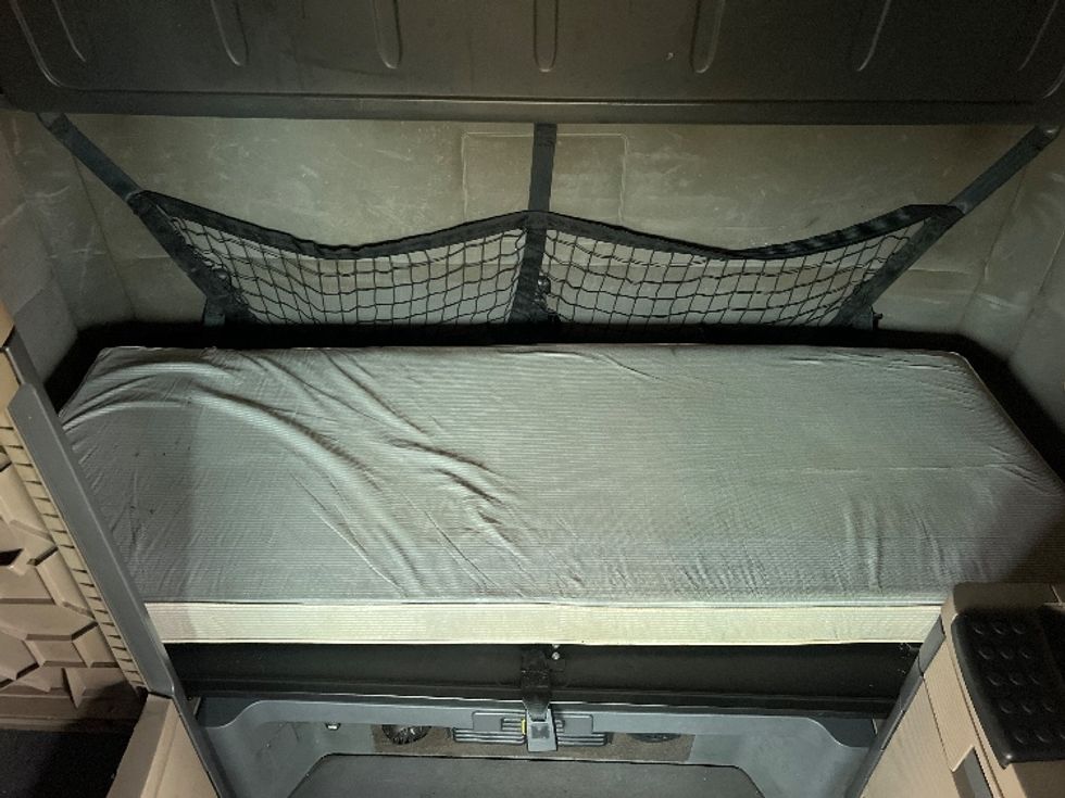 Sleeper Tractor-Heavy Duty Tractors-Freightliner-2019-Cascadia 12564ST-Wabash-IN-760,226\n\t\tmiles-$ 31,500 - Image 17