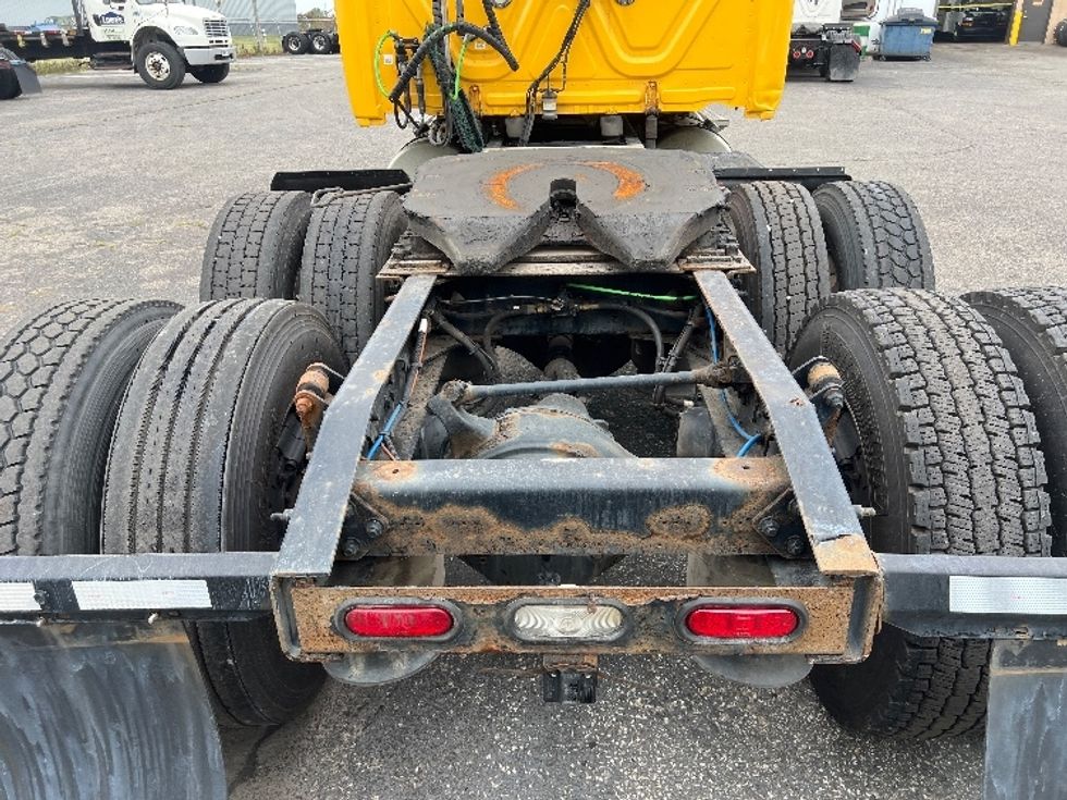 Sleeper Tractor-Heavy Duty Tractors-Freightliner-2019-Cascadia 12564ST-Wabash-IN-760,226\n\t\tmiles-$ 31,500 - Image 6