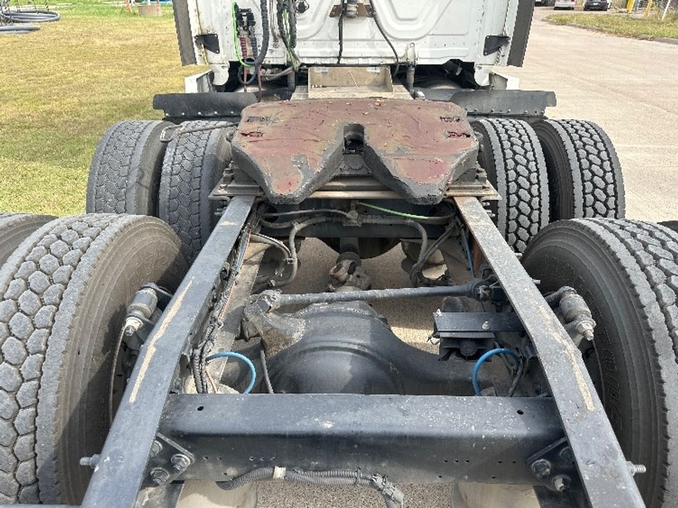 Sleeper Tractor-Heavy Duty Tractors-Freightliner-2019-Cascadia 12564ST-Waxahachie-TX-562,838\n\t\tmiles-$ 52,500 - Image 6