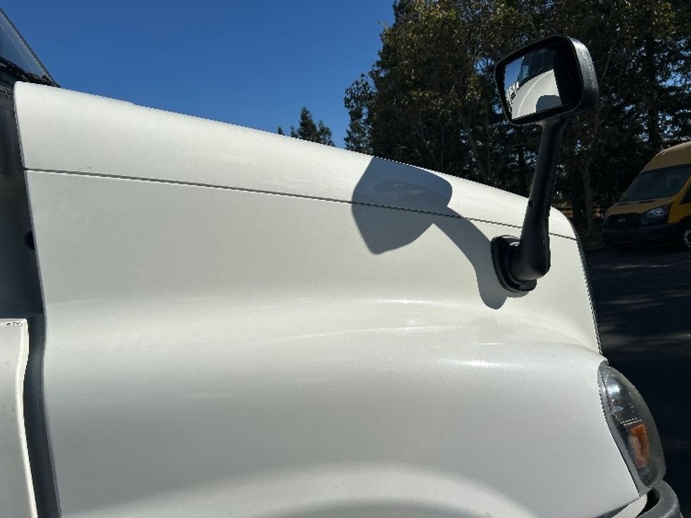 Sleeper Tractor-Heavy Duty Tractors-Freightliner-2019-Cascadia 12564ST-West Sacramento-CA-417,342\n\t\tmiles-$ 62,000 - Image 23