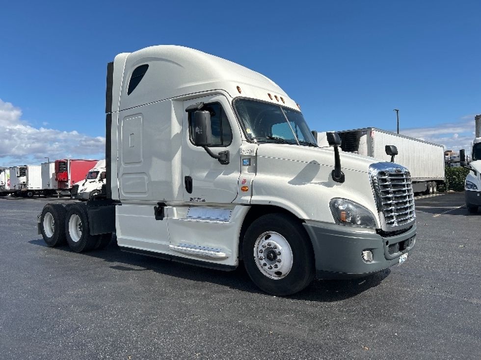 Sleeper Tractor-Heavy Duty Tractors-Freightliner-2019-Cascadia 12564ST-West Sacramento-CA-512,823\n\t\tmiles-$ 56,250 - Image 1