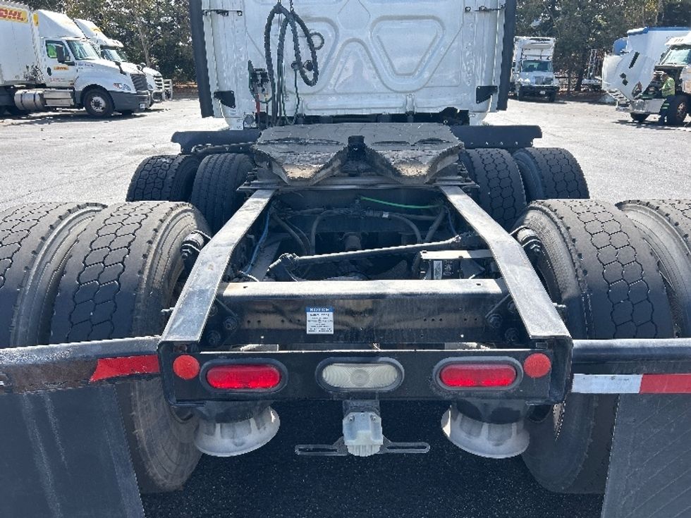 Sleeper Tractor-Heavy Duty Tractors-Freightliner-2019-Cascadia 12564ST-West Sacramento-CA-512,823\n\t\tmiles-$ 56,250 - Image 6