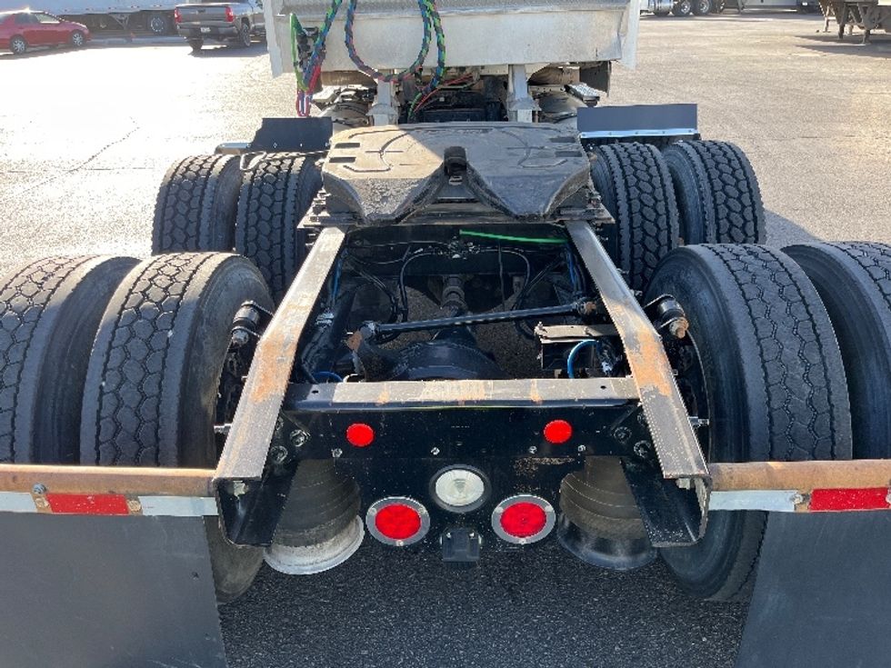 Sleeper Tractor-Heavy Duty Tractors-Freightliner-2019-D12264SD-El Paso-TX-505,444\n\t\tmiles-$ 65,750 - Image 6