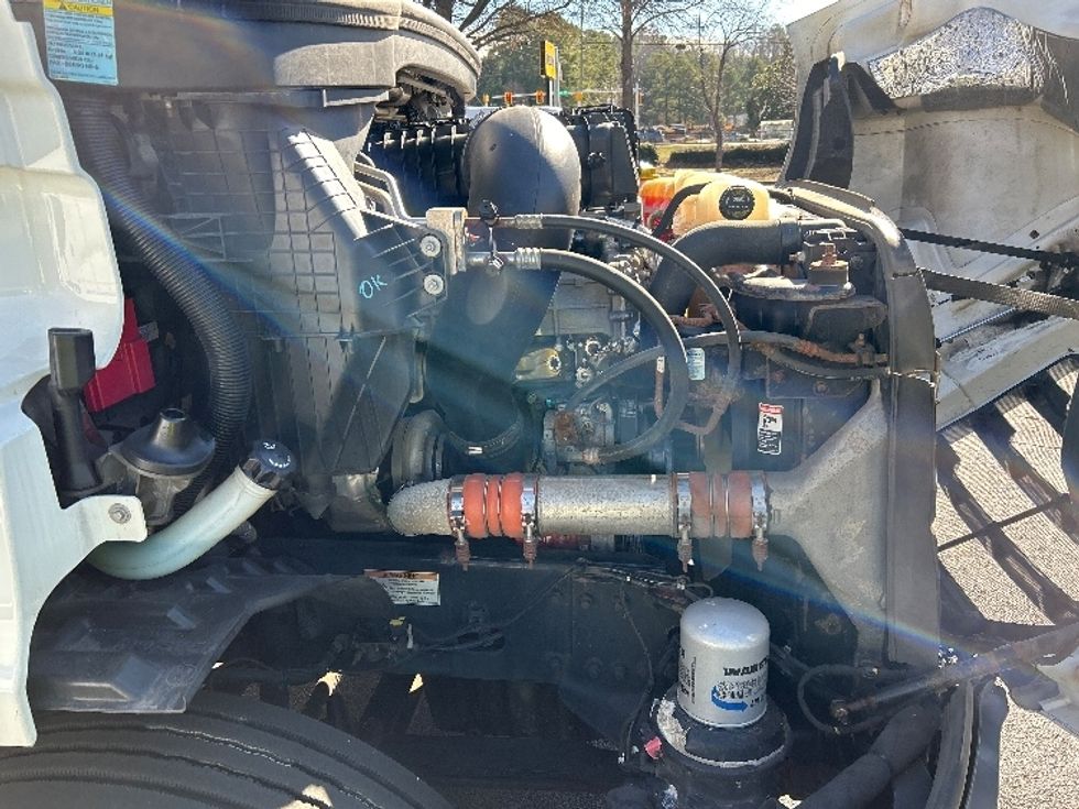 Sleeper Tractor-Heavy Duty Tractors-Freightliner-2019-T11662ST-Atlanta-GA-296,240\n\t\tmiles-$ 54,750 - Image 20