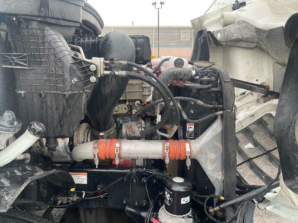 Sleeper Tractor-Heavy Duty Tractors-Freightliner-2019-T11662ST-Moberly-MO-436,510\n\t\tmiles-$ 49,500 - Image 20