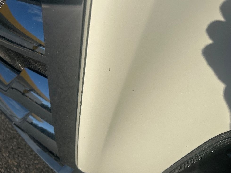 Sleeper Tractor-Heavy Duty Tractors-Freightliner-2019-T11662ST-Norfolk-VA-286,937\n\t\tmiles-$ 59,500 - Image 26