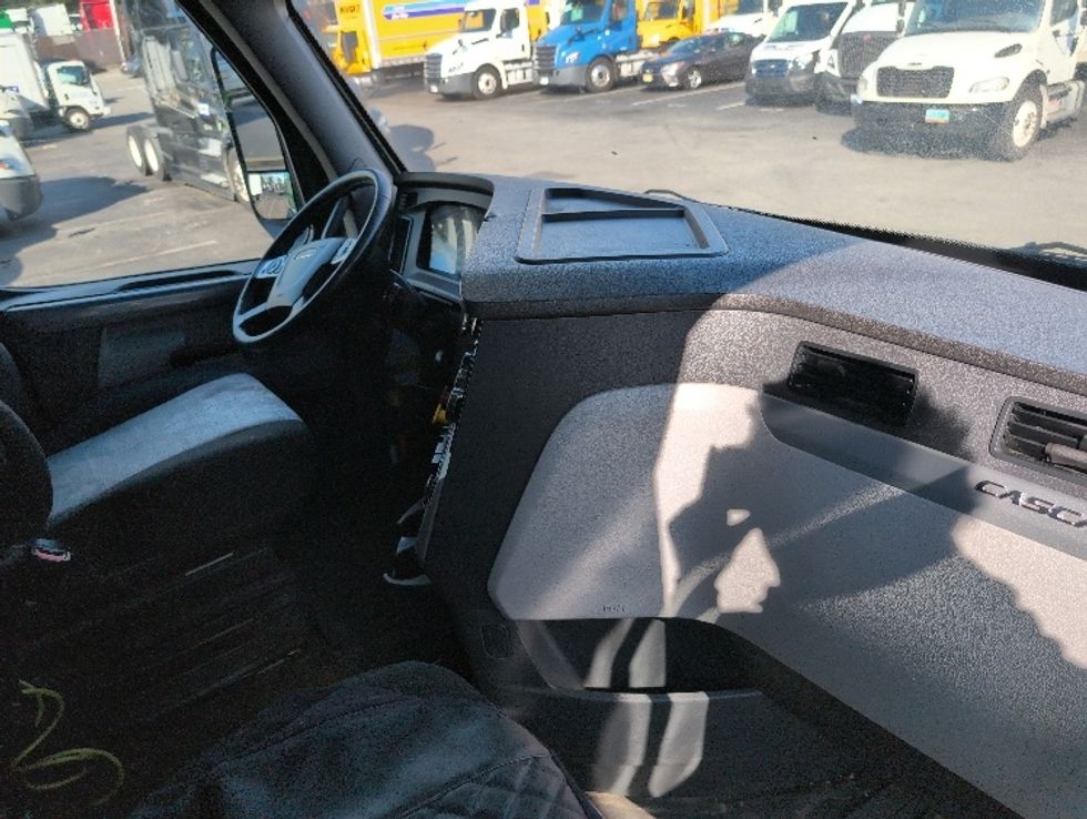 Sleeper Tractor-Heavy Duty Tractors-Freightliner-2019-T11664ST-North Bergen-NJ-506,449\n\t\tmiles-$ 53,750 - Image 15