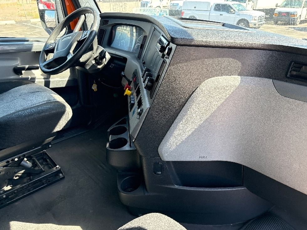Sleeper Tractor-Heavy Duty Tractors-Freightliner-2019-T11664ST-Phoenix-AZ-540,735\n\t\tmiles-$ 55,250 - Image 15
