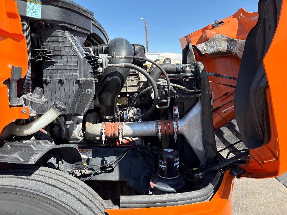 Sleeper Tractor-Heavy Duty Tractors-Freightliner-2019-T11664ST-Phoenix-AZ-540,735\n\t\tmiles-$ 55,250 - Image 20