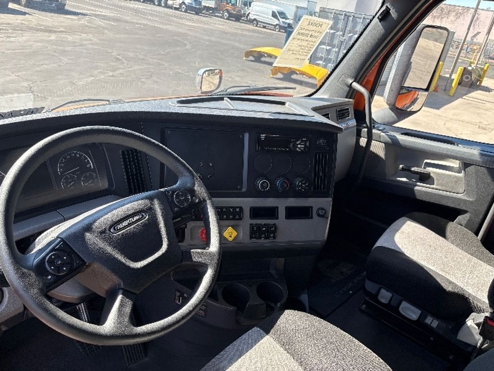 Sleeper Tractor-Heavy Duty Tractors-Freightliner-2019-T11664ST-Phoenix-AZ-543,758\n\t\tmiles-$ 54,000 - Image 10