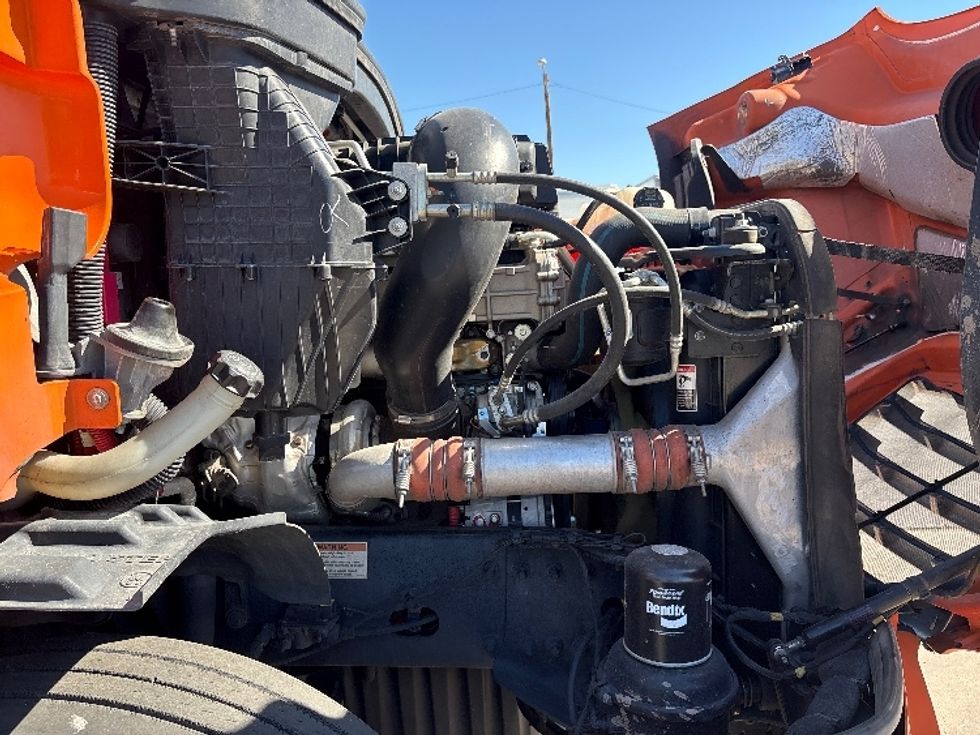 Sleeper Tractor-Heavy Duty Tractors-Freightliner-2019-T11664ST-Phoenix-AZ-543,758\n\t\tmiles-$ 54,000 - Image 20