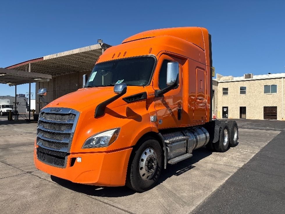 Sleeper Tractor-Heavy Duty Tractors-Freightliner-2019-T11664ST-Phoenix-AZ-543,758\n\t\tmiles-$ 54,000 - Image 3