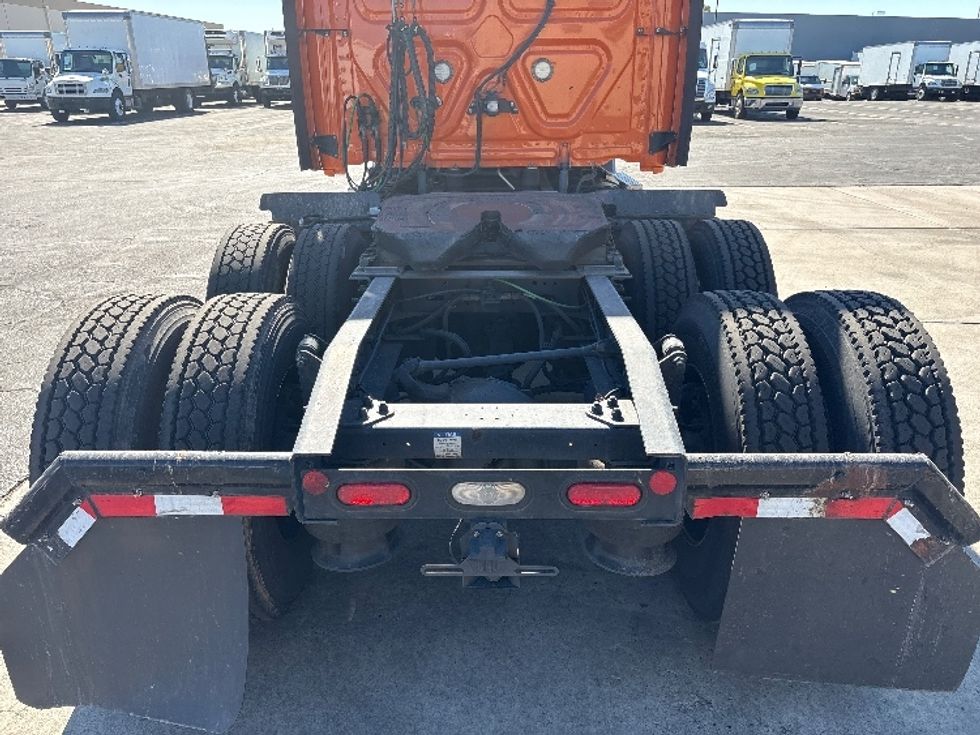 Sleeper Tractor-Heavy Duty Tractors-Freightliner-2019-T11664ST-Phoenix-AZ-543,758\n\t\tmiles-$ 54,000 - Image 6